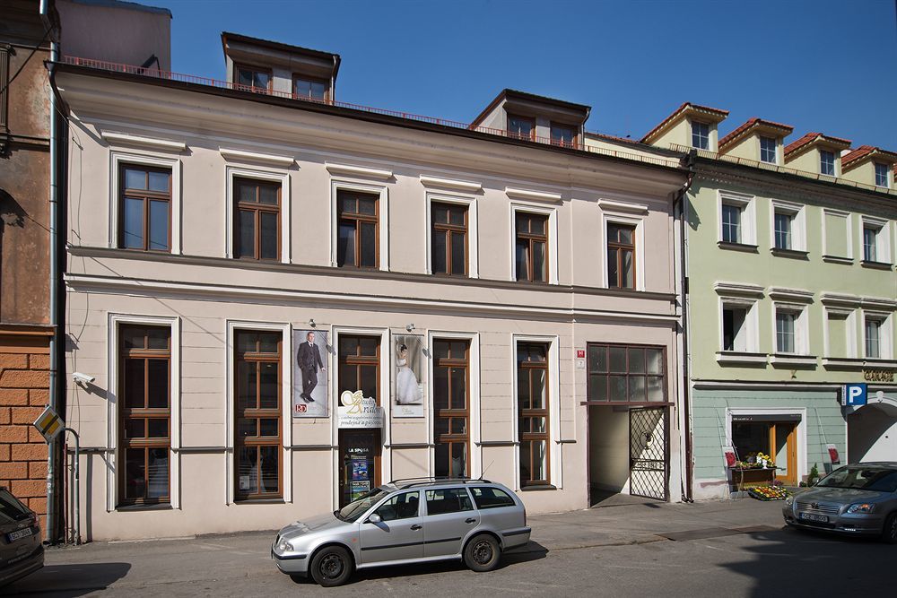 Old Town Bed & Breakfast Ceske Budejovice Ngoại thất bức ảnh